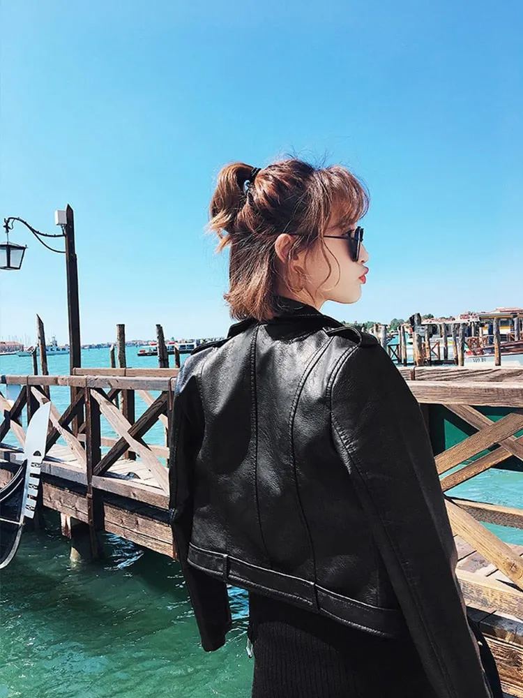 2021 New Autumn Fashion Women Motorcycle PU Leather Jackets Female Autumn Short Epaulet Zippers Coat Hot Black pink Outwear