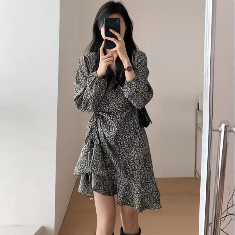 Toloer Toloer Size Fat Mm Summer French Asymmetry V Collar Floral Dress Closed Waist Irregular Long Sleeve Long Skirt 200 Jin-Outfit Ideas