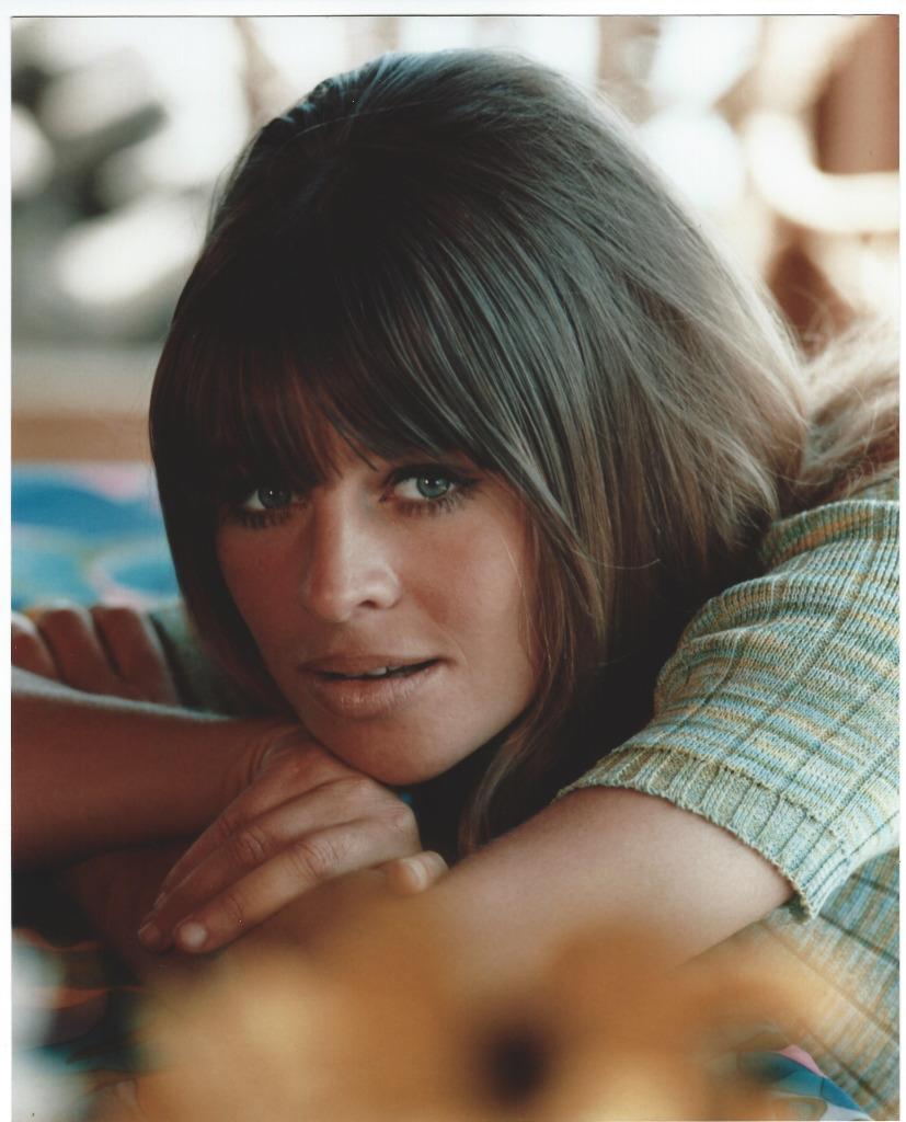 Julie Christie 8x10 Picture Simply Stunning Photo Poster painting Gorgeous Celebrity #1