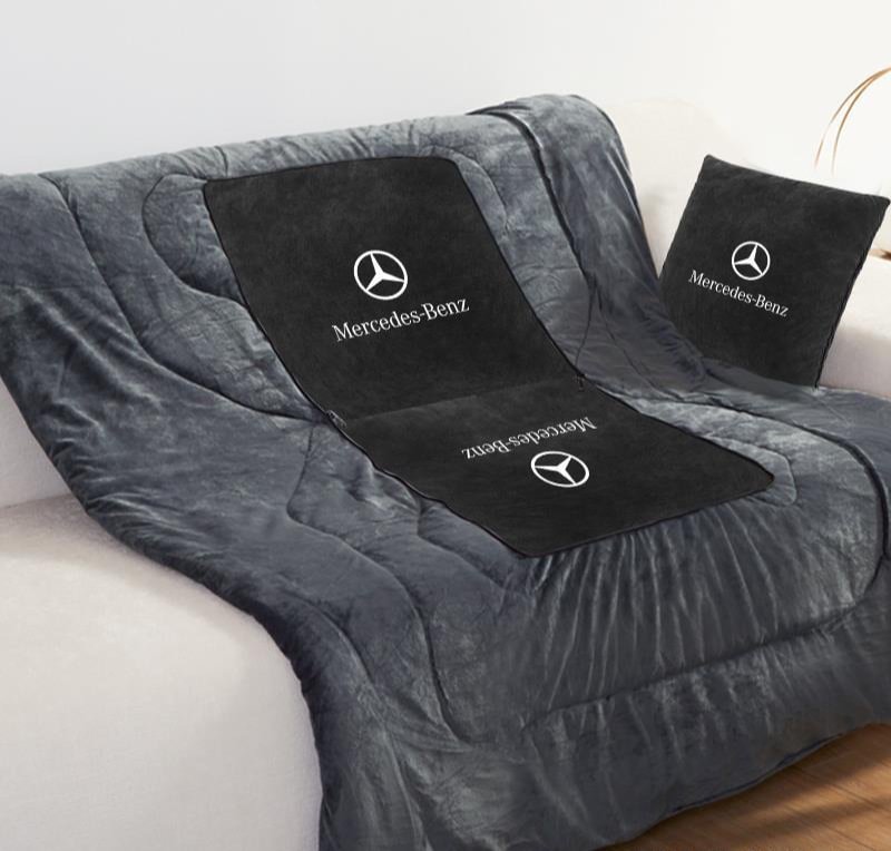 Dual-purpose car pillow/quilt 