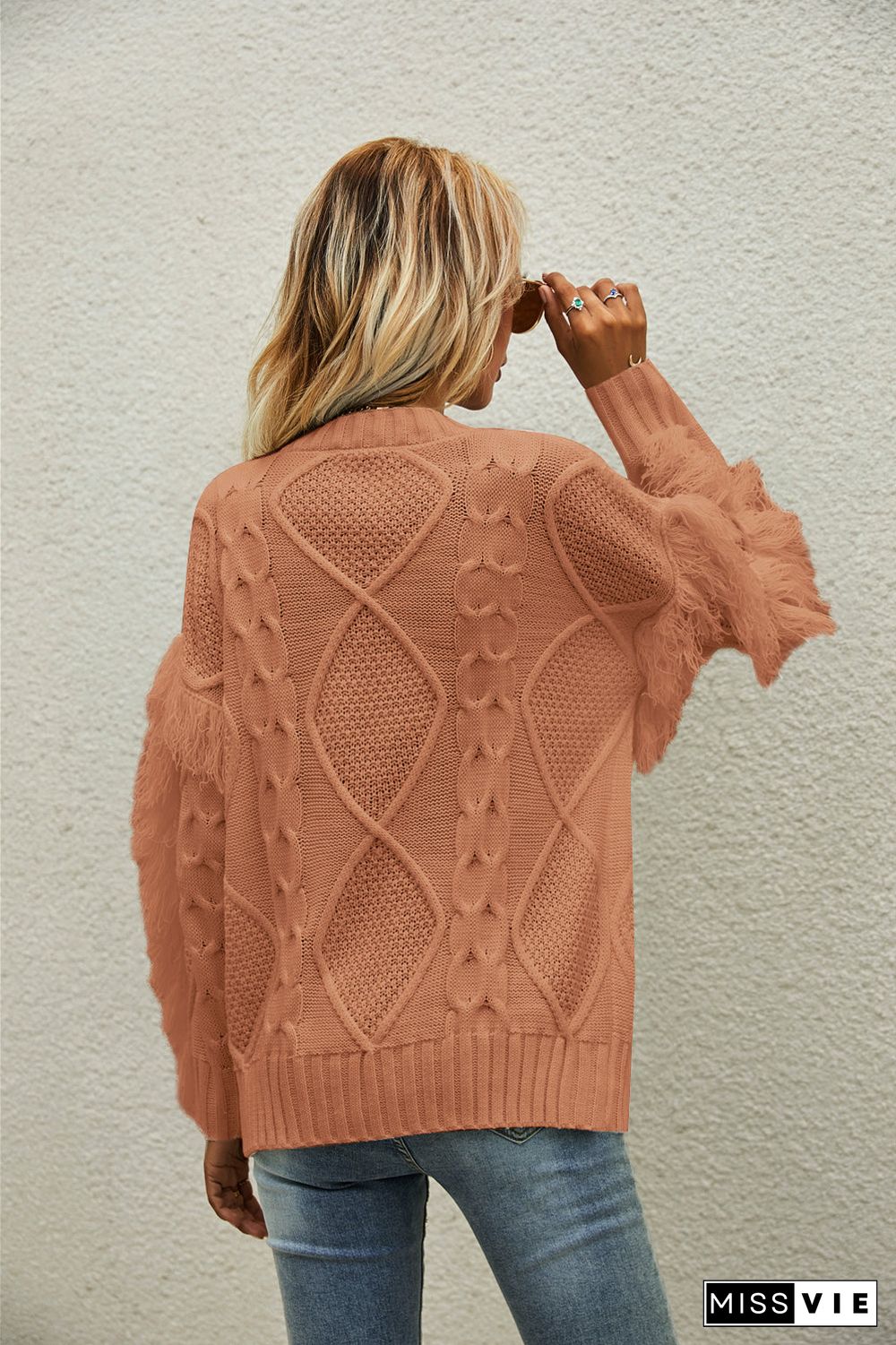 Round Neck Long Sleeve Cable Knit Design Sweater