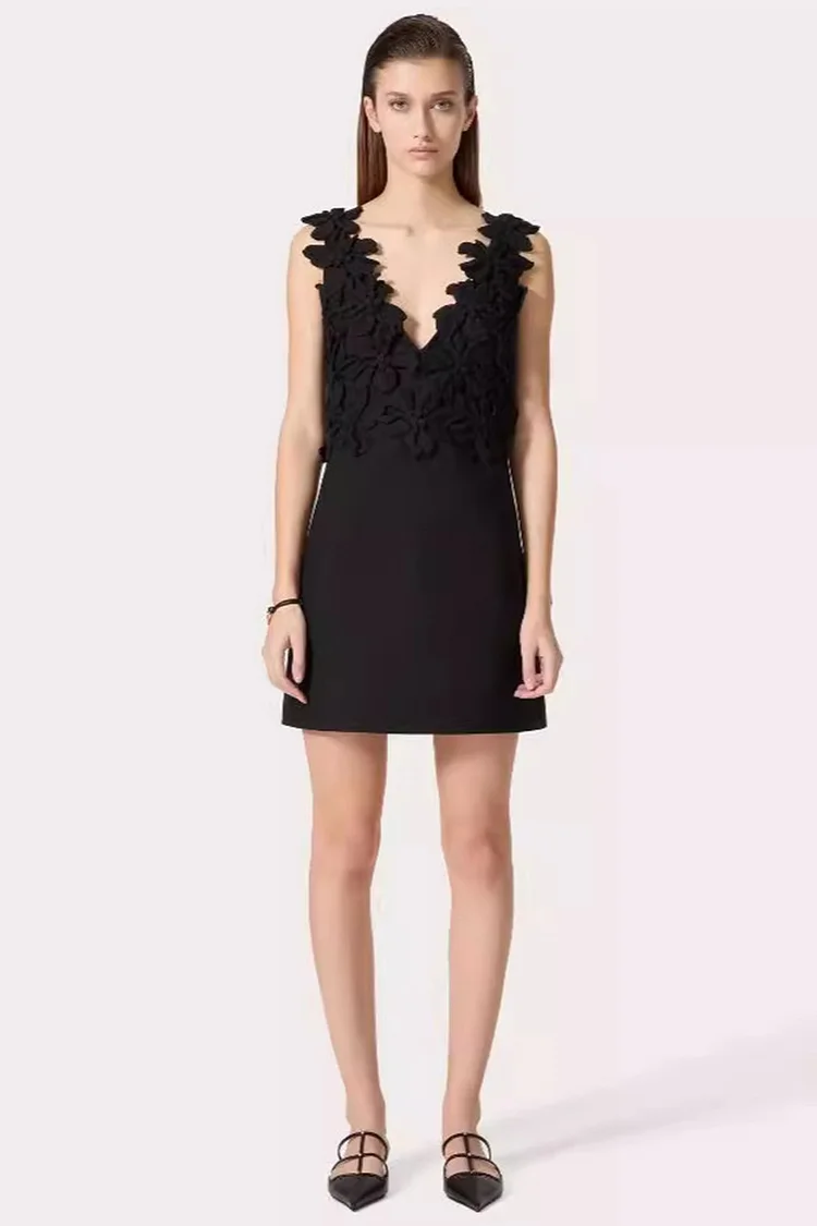 Deep V Neck Sleeveless 3D Floral Mini Dress-Black