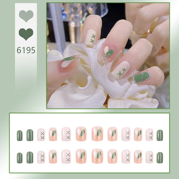 【Flash Sale】Green Doodle Wearable Nails Finished Manicure