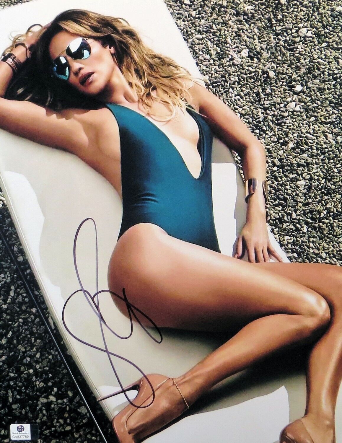 Jennifer Lopez Signed Autographed 11X14 Photo Poster painting Sexy Sunbathing One Piece GV837789