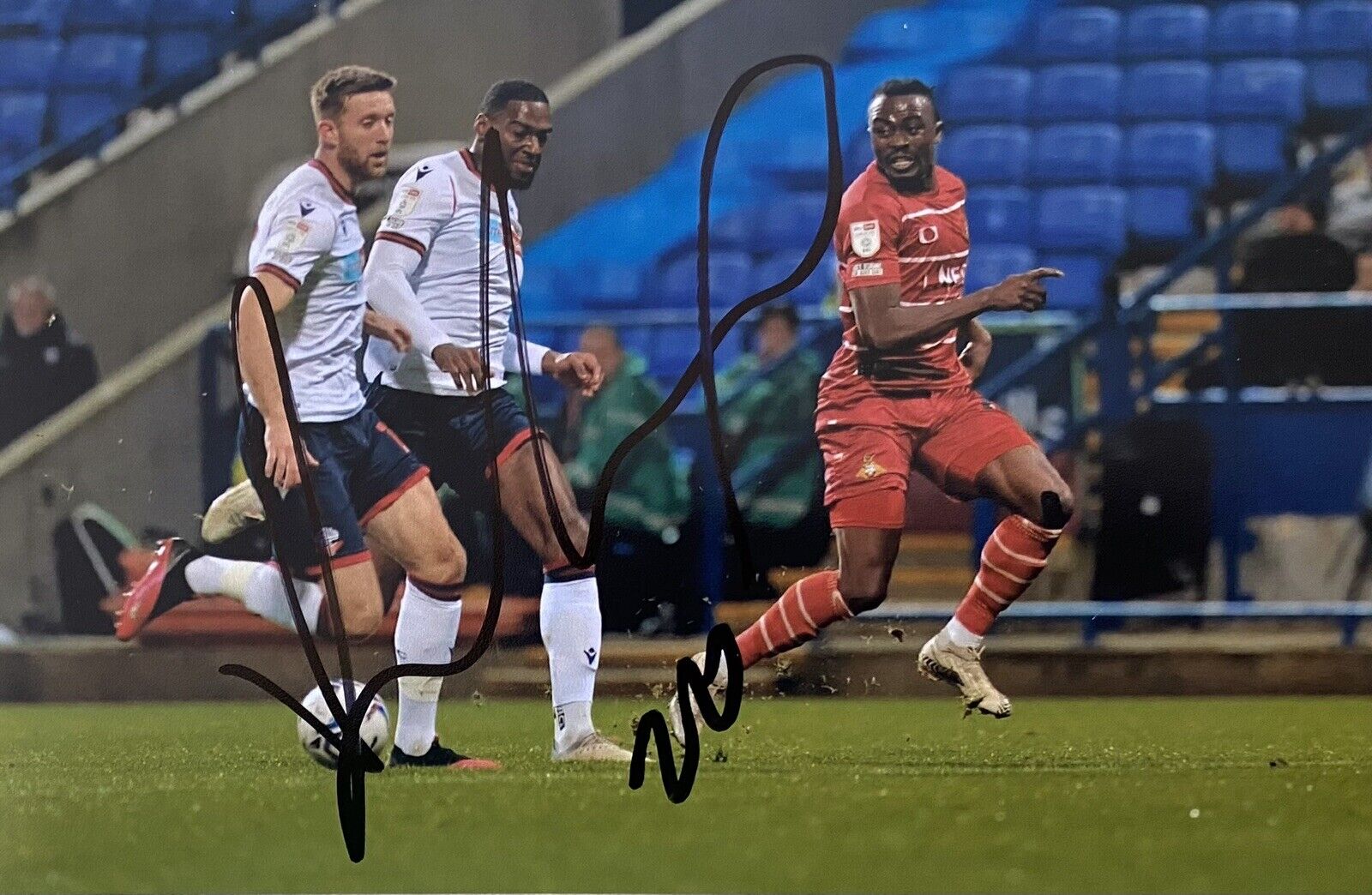 Joe Dodoo Genuine Hand Signed Doncaster Rovers 6X4 Photo Poster painting 2