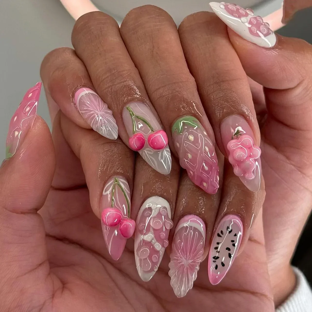 Qinice 24Pcs Sweet Short Almond French False Nails with Glue 3D Wave Nail Pattern Floral Pink Blush Press on Acrylic Nail Manicure Tips