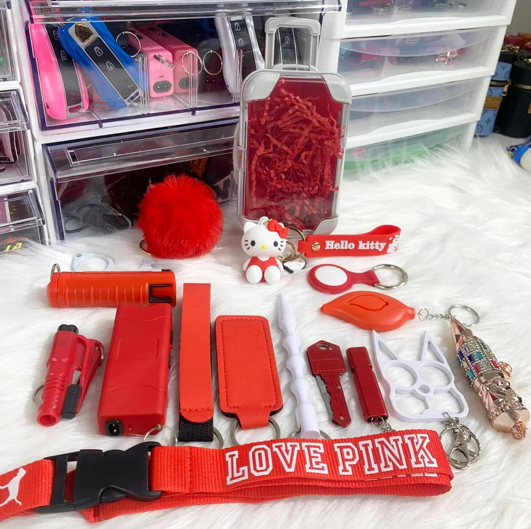 HELL0 K!TTY theme 35-in-1 self defense keychain with big funko figure and specials