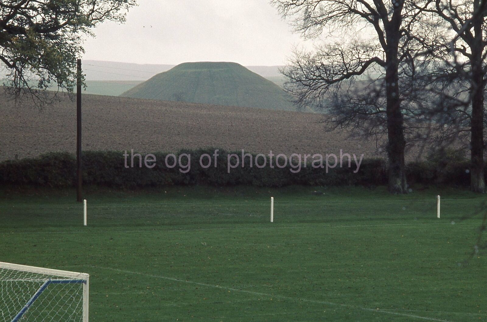 SILBURY HILL 35mm FOUND SLIDE Vintage COLOR England ORIGINAL Photo Poster painting 17 T 29 L