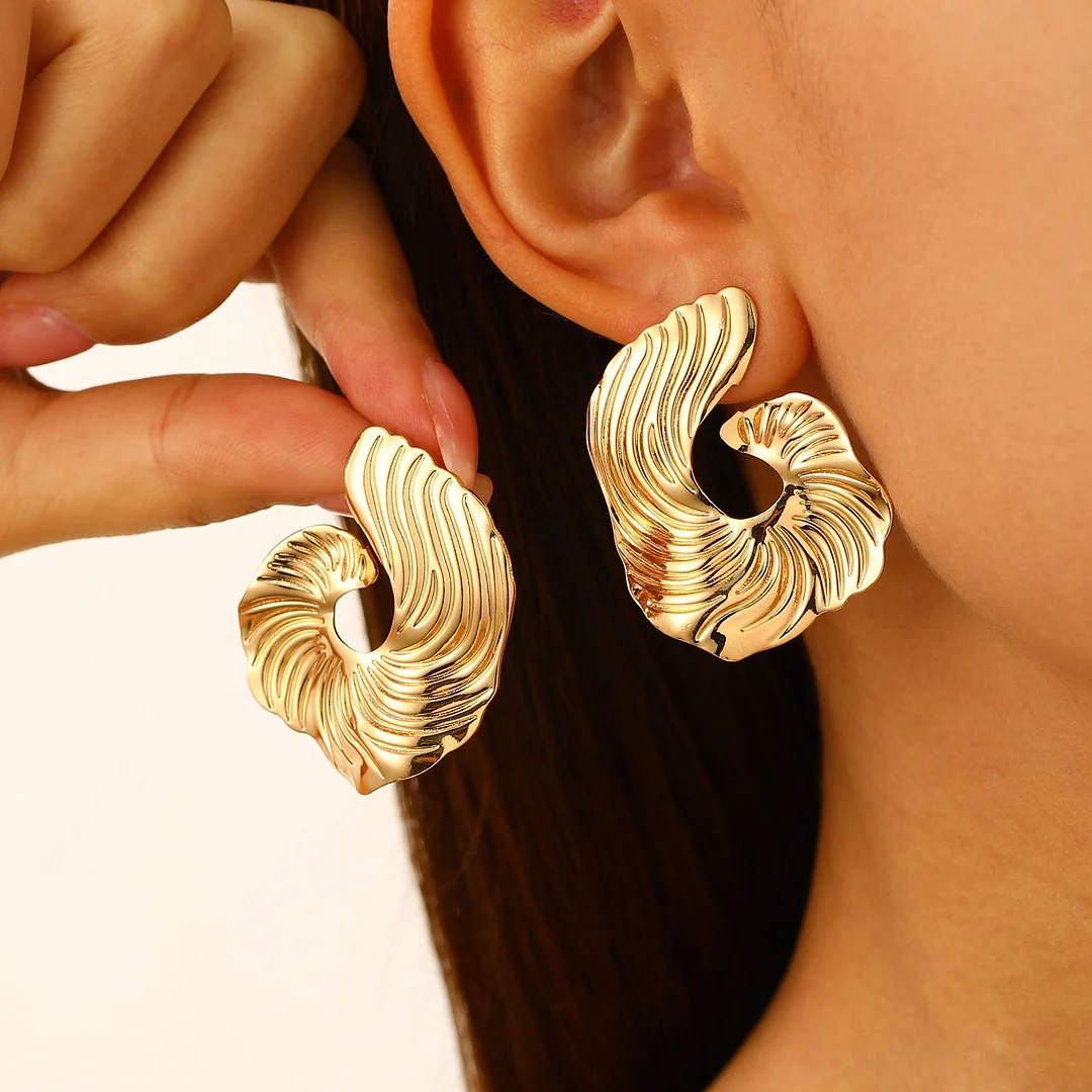 Textured Scalloped Gold-Plated Earrings