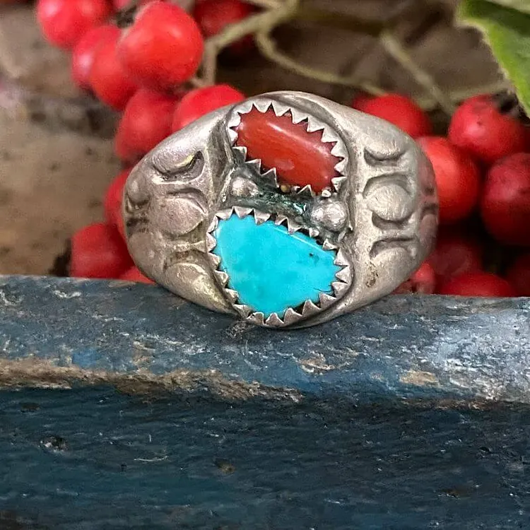 Time Worn 1970s Navajo Ring with Turquoise Size 10 3/4