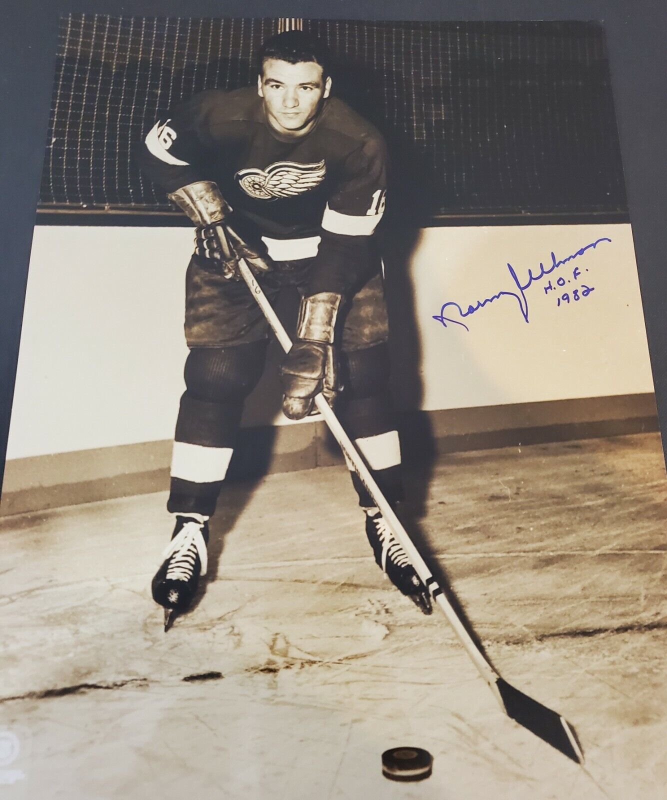 Signed 11x14 NORM ULLMAN Detroit Red Wings Photo Poster painting - COA