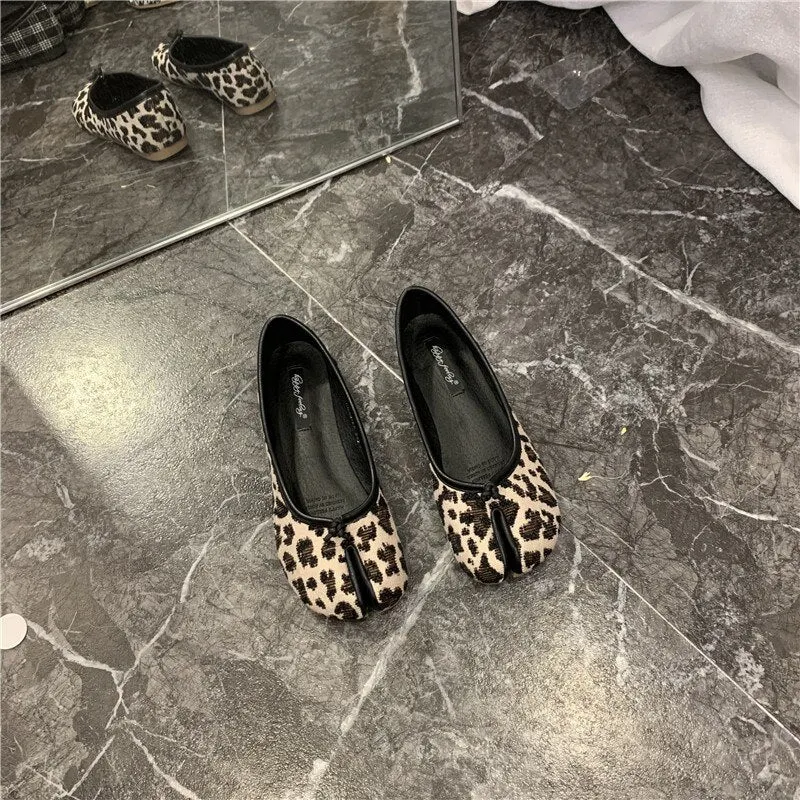 2021 Women's Comfy Flats Split Toe Trotter Shoes Autumn Single Lattice Flat Shoes Lazy Soft Loafers Ladies Moccasi Ninja Shoes