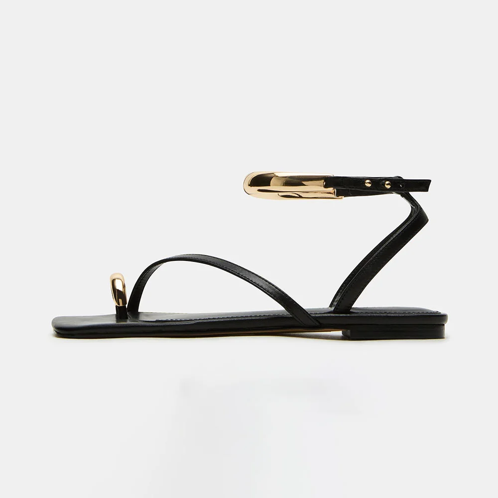 Women's Black Metal Decor Flat Ankle Strap Toe Loop Sandals