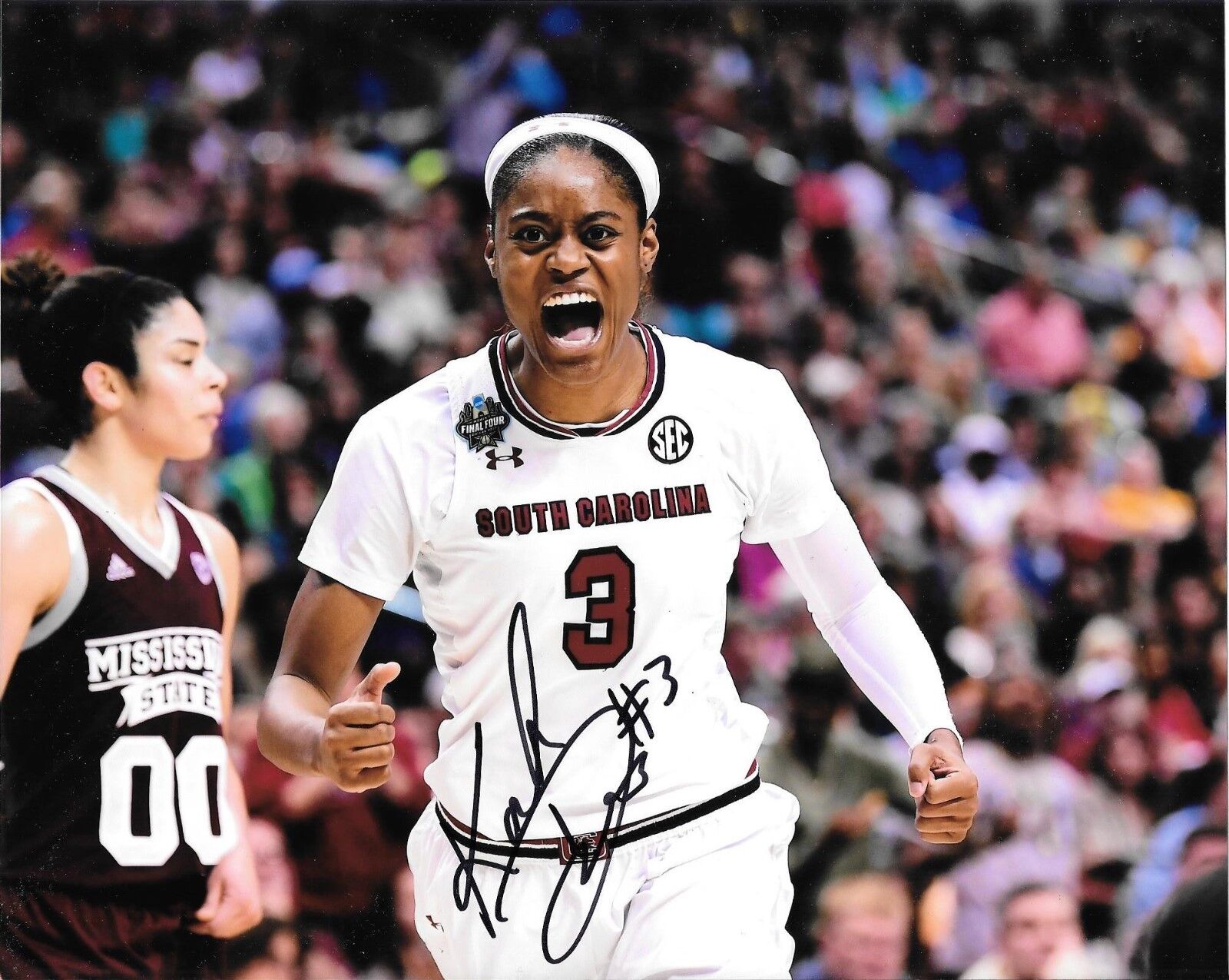 DALLAS WINGS KAELA DAVIS HAND SIGNED SOUTH CAROLINA GAMECOCKS 8X10 Photo Poster painting W/COA