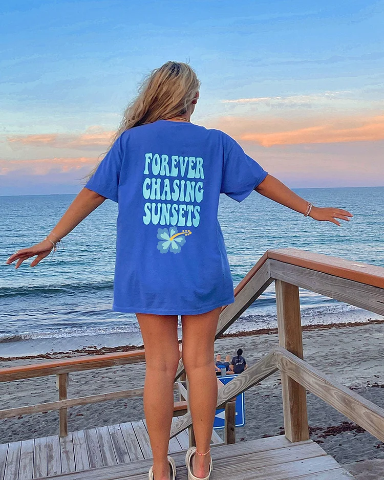 Forever Chasing Sunset Hibiscus Print Women's T-shirt