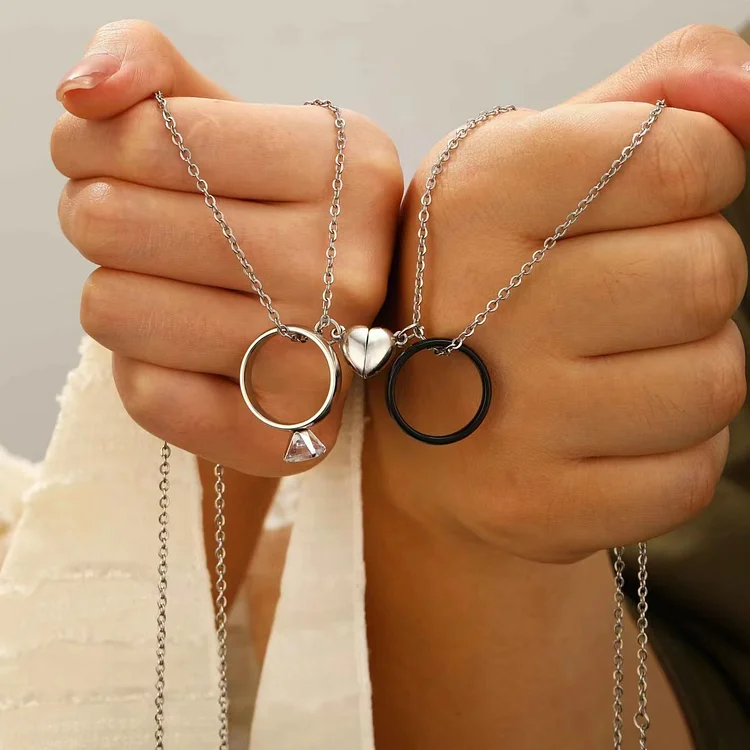 Romantic Magnetic Heart Necklace Set
