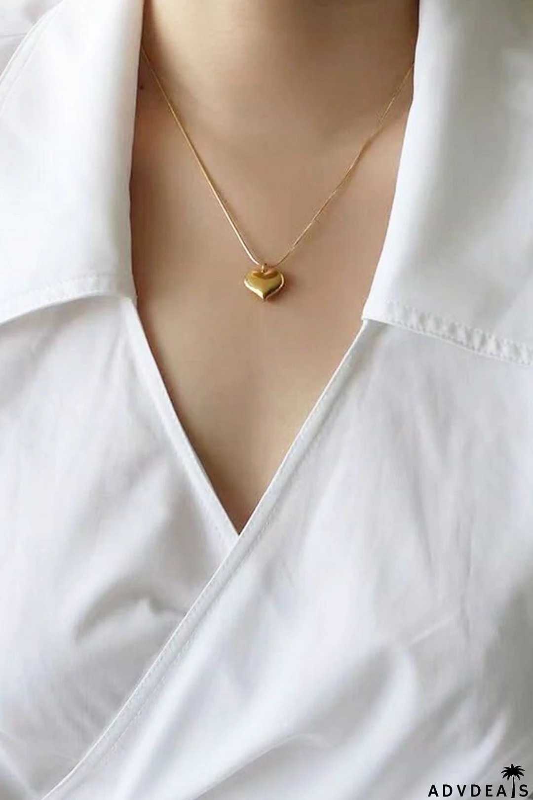 Three-dimensional Heart Necklace