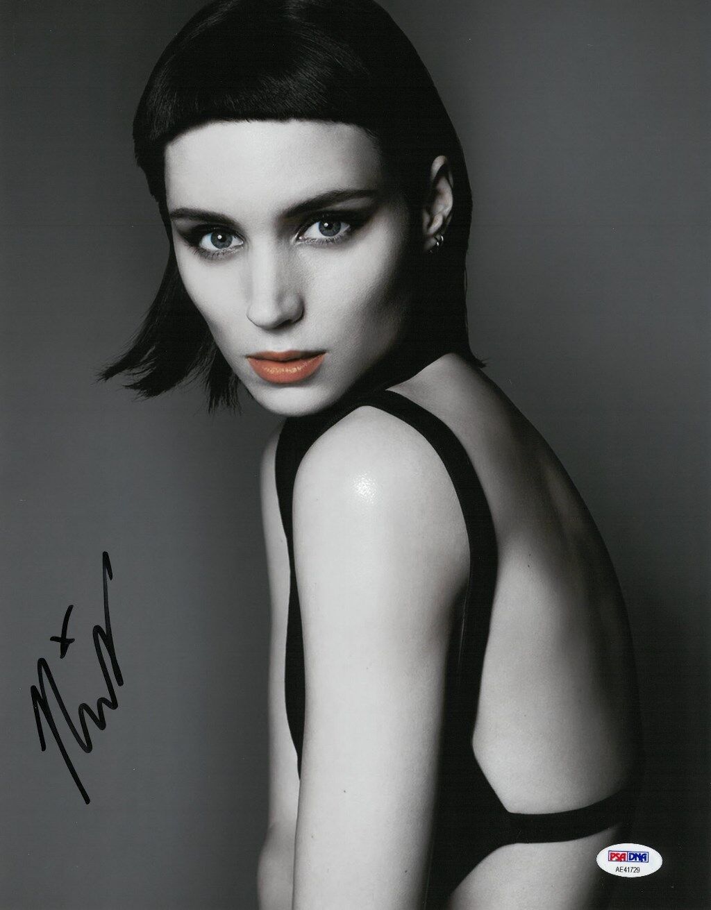 Rooney Mara Signed Authentic Autographed 11x14 Photo Poster painting PSA/DNA #AE41729