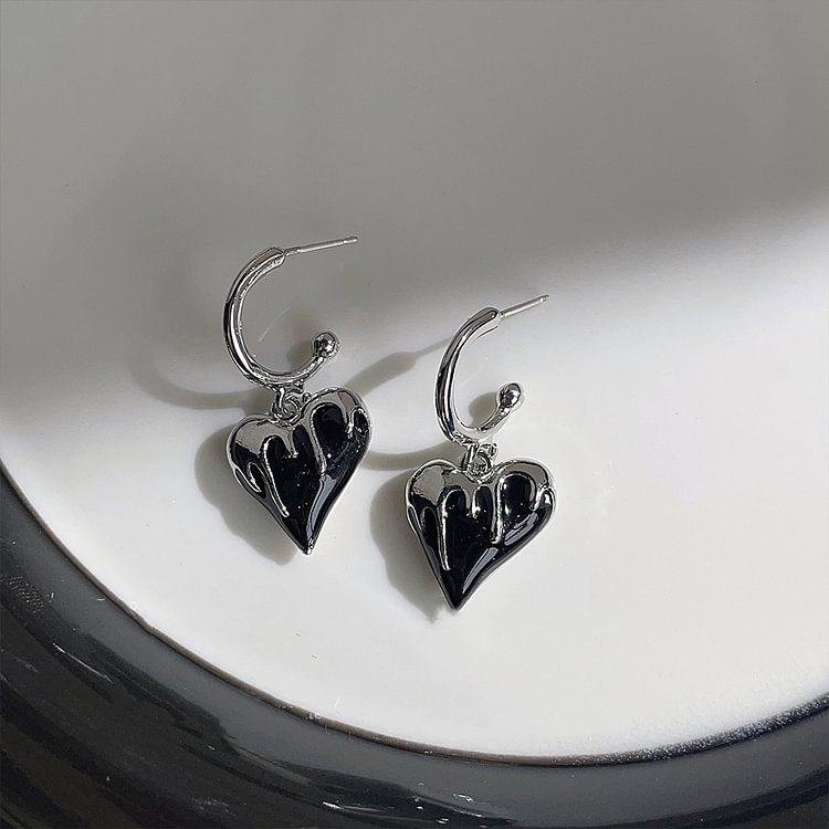 BrosWear Fashion Irregular Heart Earrings