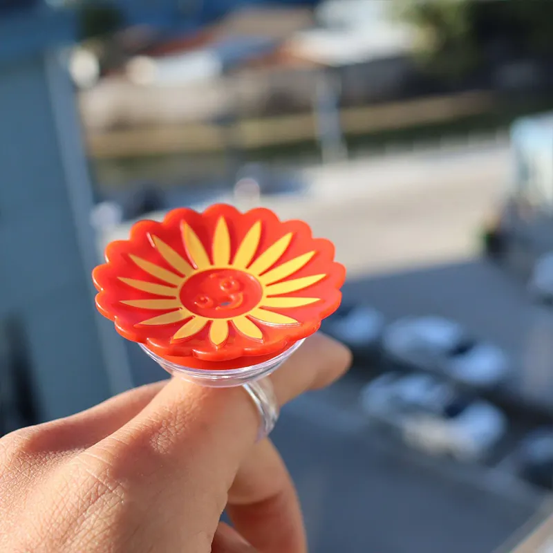 Hummingbird Ring Feeder