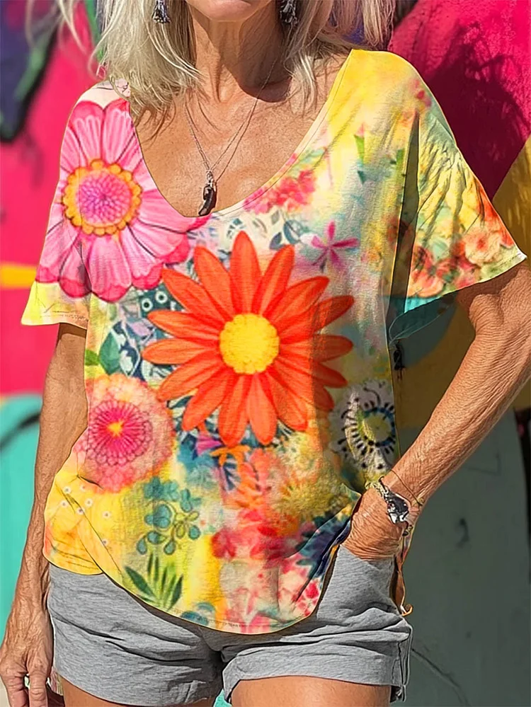 Women's Hippie Floral Art Print 100%Cotton V-neck T-Shirt