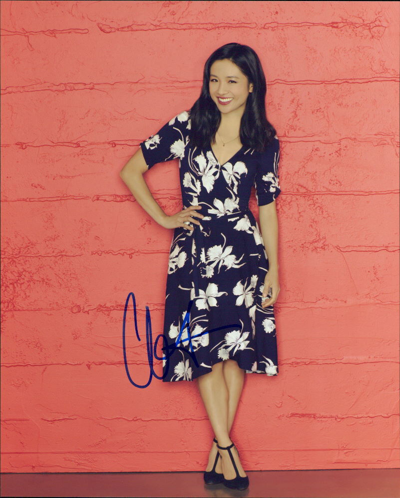 Constance Wu (Fresh Off the Boat) signed authentic 8x10 Photo Poster painting COA