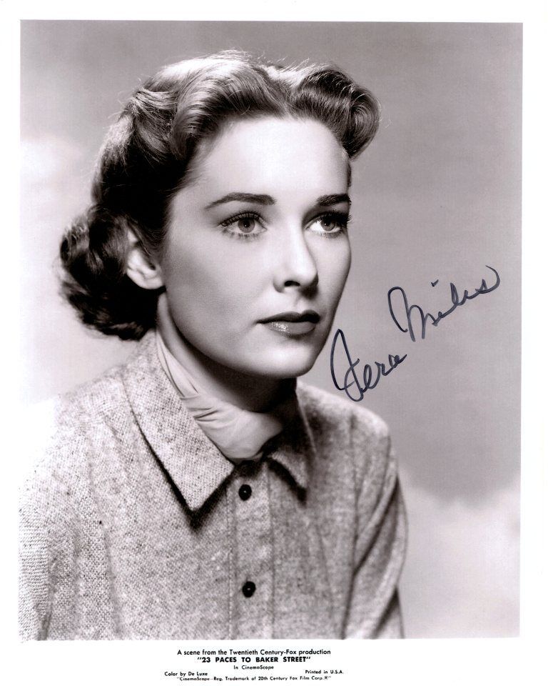 VERA MILES signed autographed 23 PACES TO BAKER STREET JEAN LENNOX Photo Poster painting