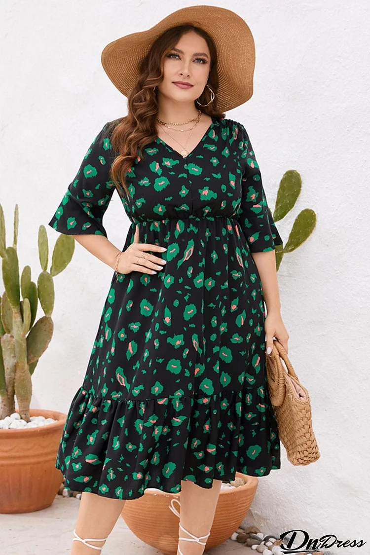 Plus Size Printed Flare Sleeve V-Neck Dress