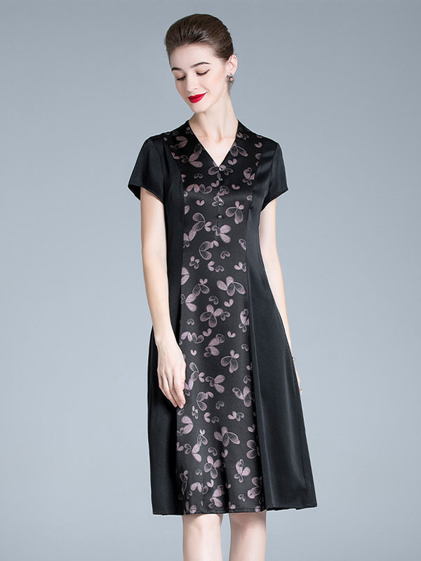 Robe en soie noire imprimé papillons roses col V -Soieplus