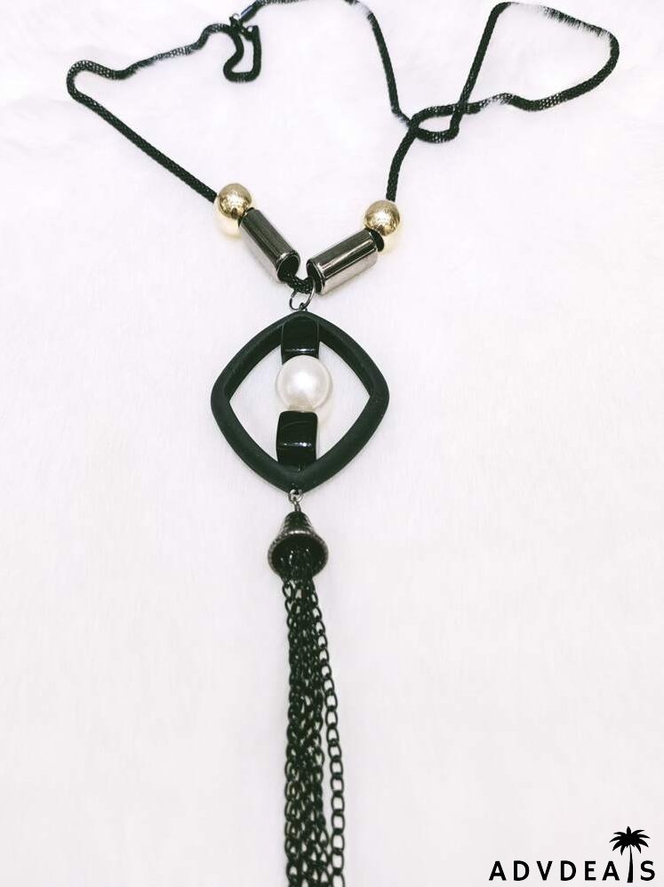 Geometric & Chain Tassel Charm Necklace