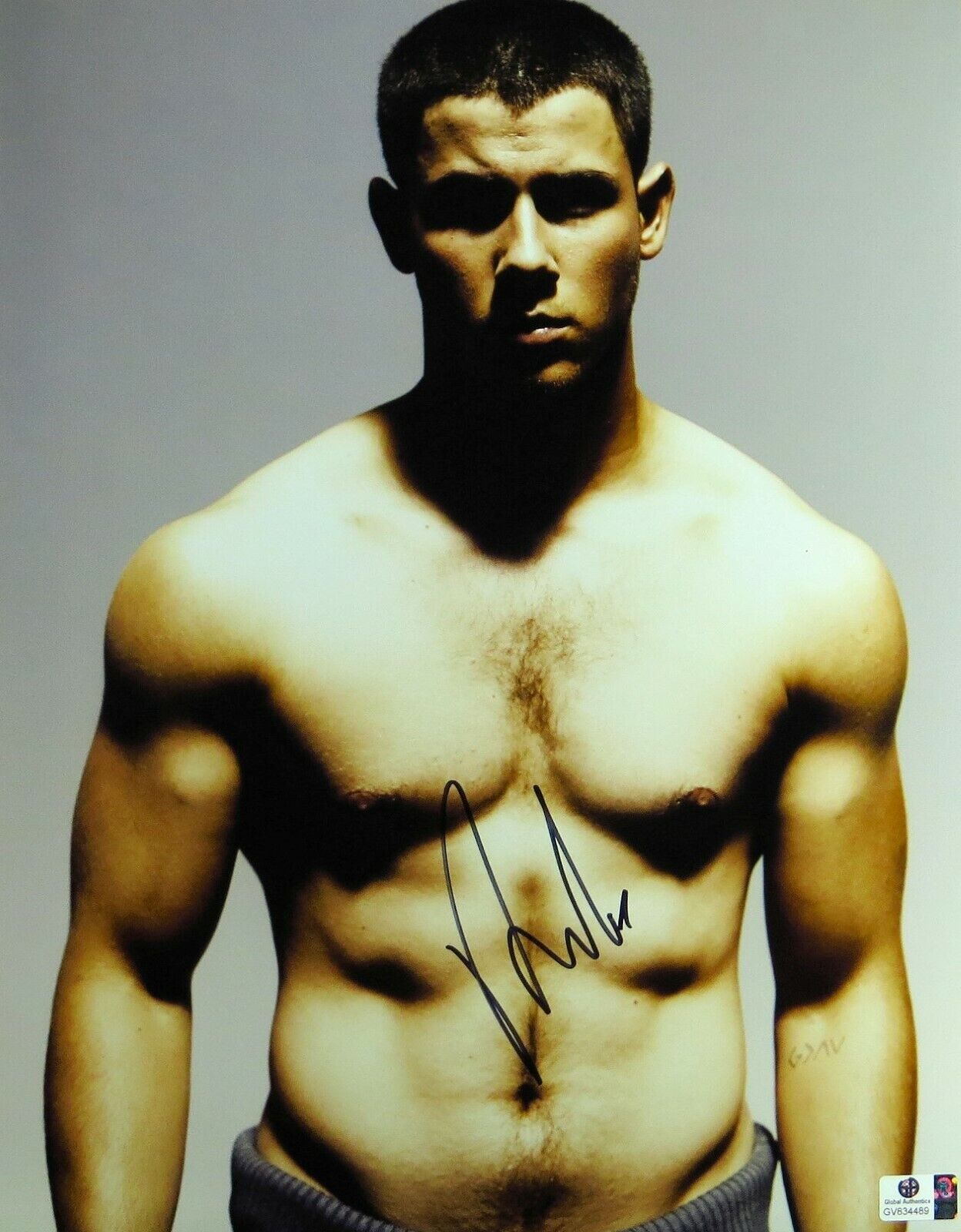 Nick Jonas Signed Autographed 11X14 Photo Poster painting Sexy No Shirt Close-Up GV834489