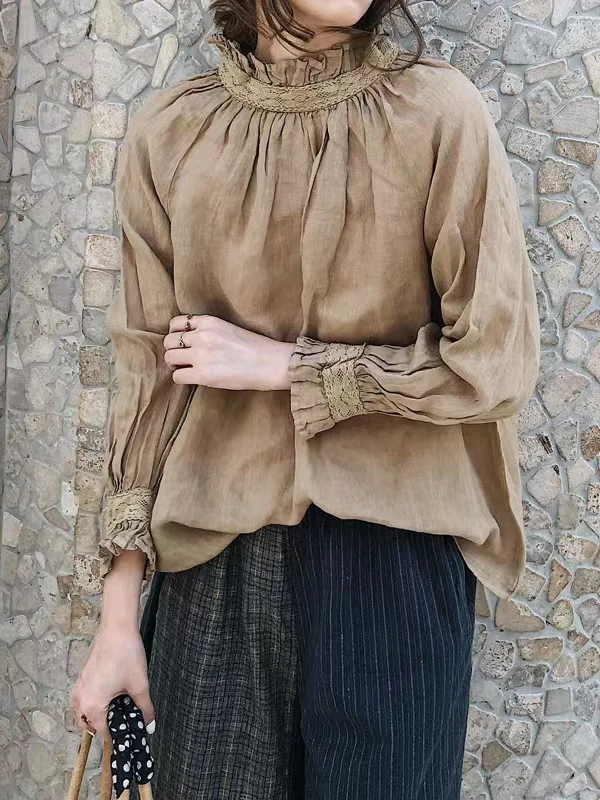 Literary Vintage Lace Turtleneck Long-Sleeved Shirt