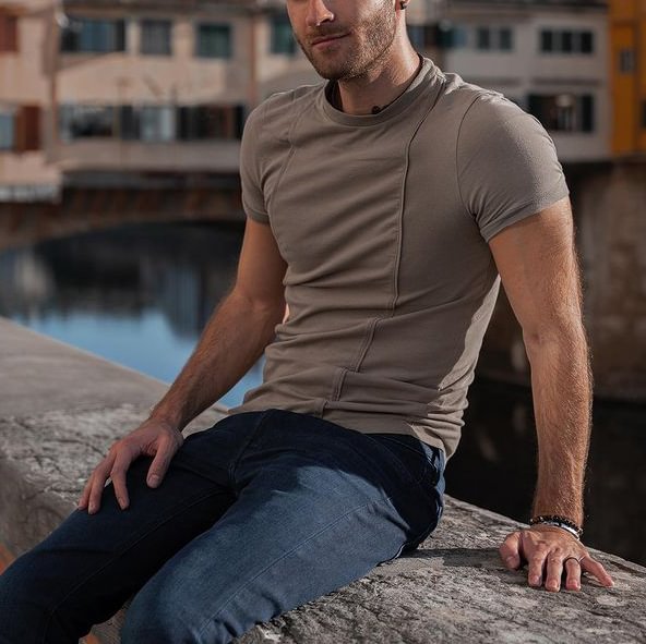 Men's Casual Loose Basic Solid Crew Neck T-Shirt