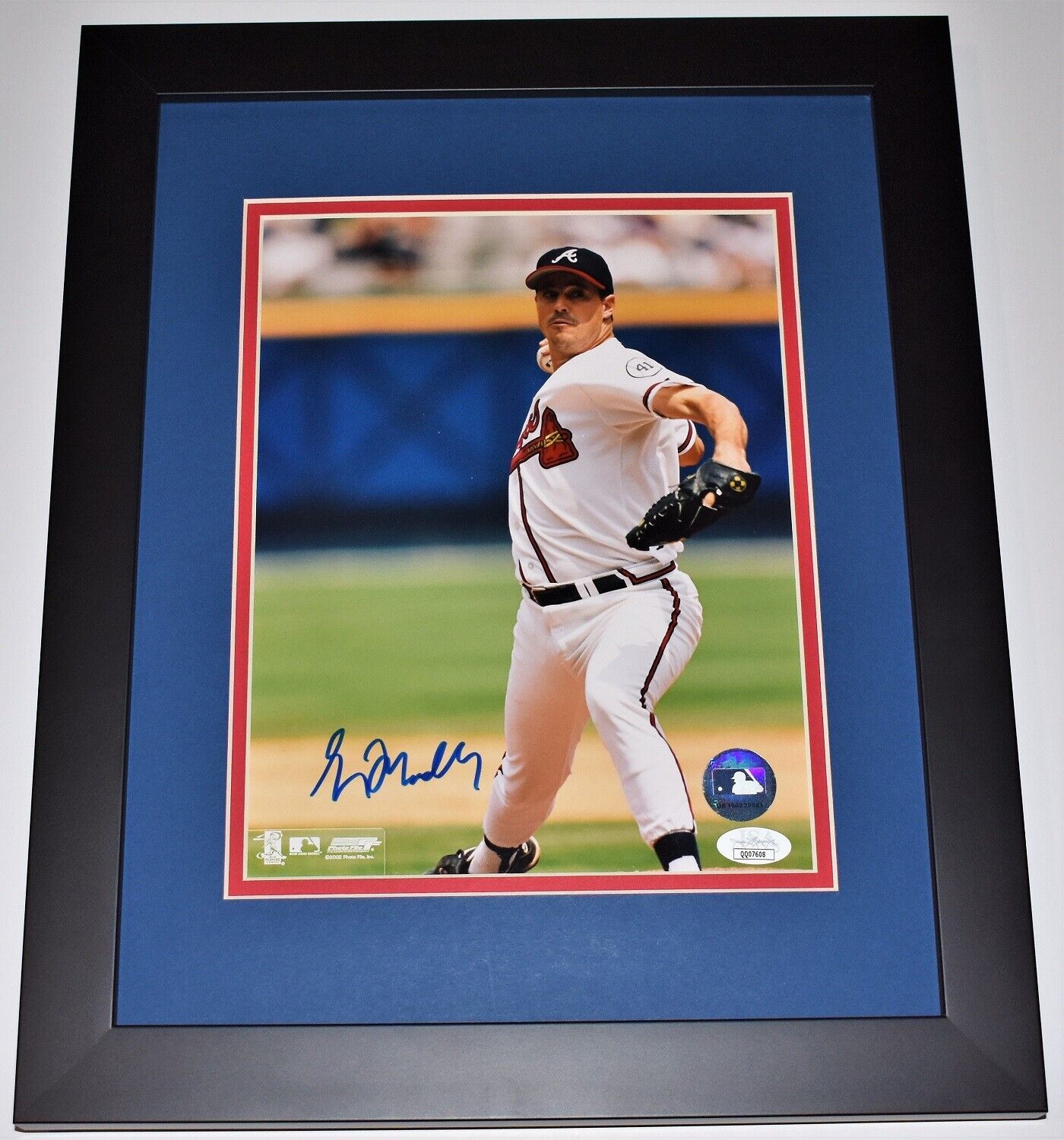 Greg Maddux Signed Autographed Atlanta Braves 8x10 inch Photo Poster painting FRAMED + JSA COA