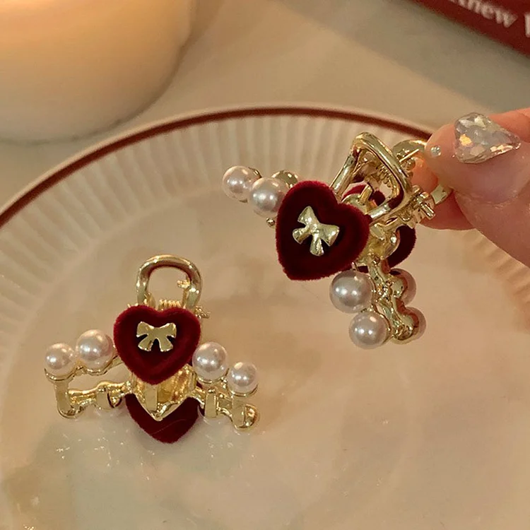 Red Heart Pearl Claw Clip KERENTILA