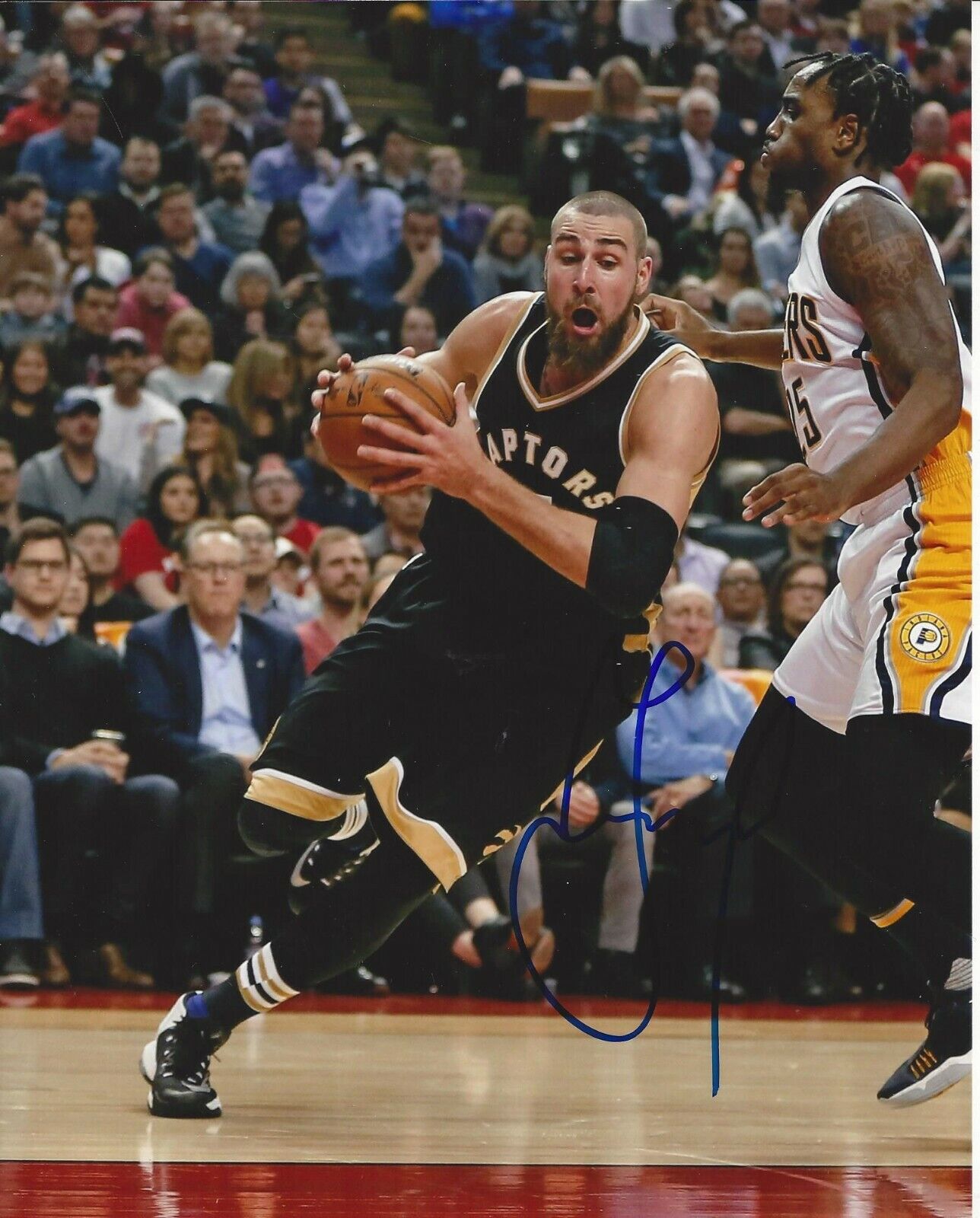 Jonas Valanciunas autographed 8x10 Toronto Raptors#S389