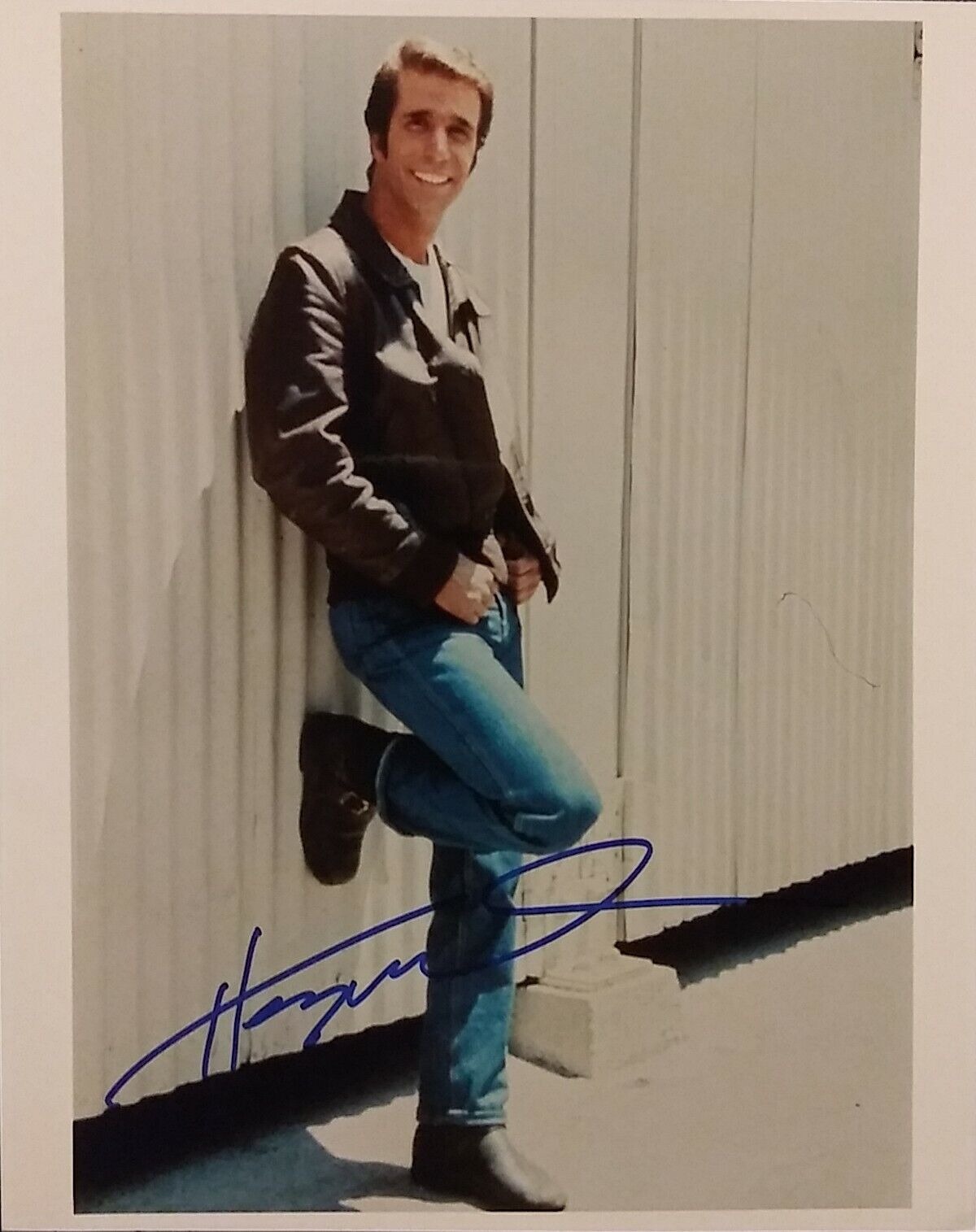 Henry Winkler signed 8 x 10