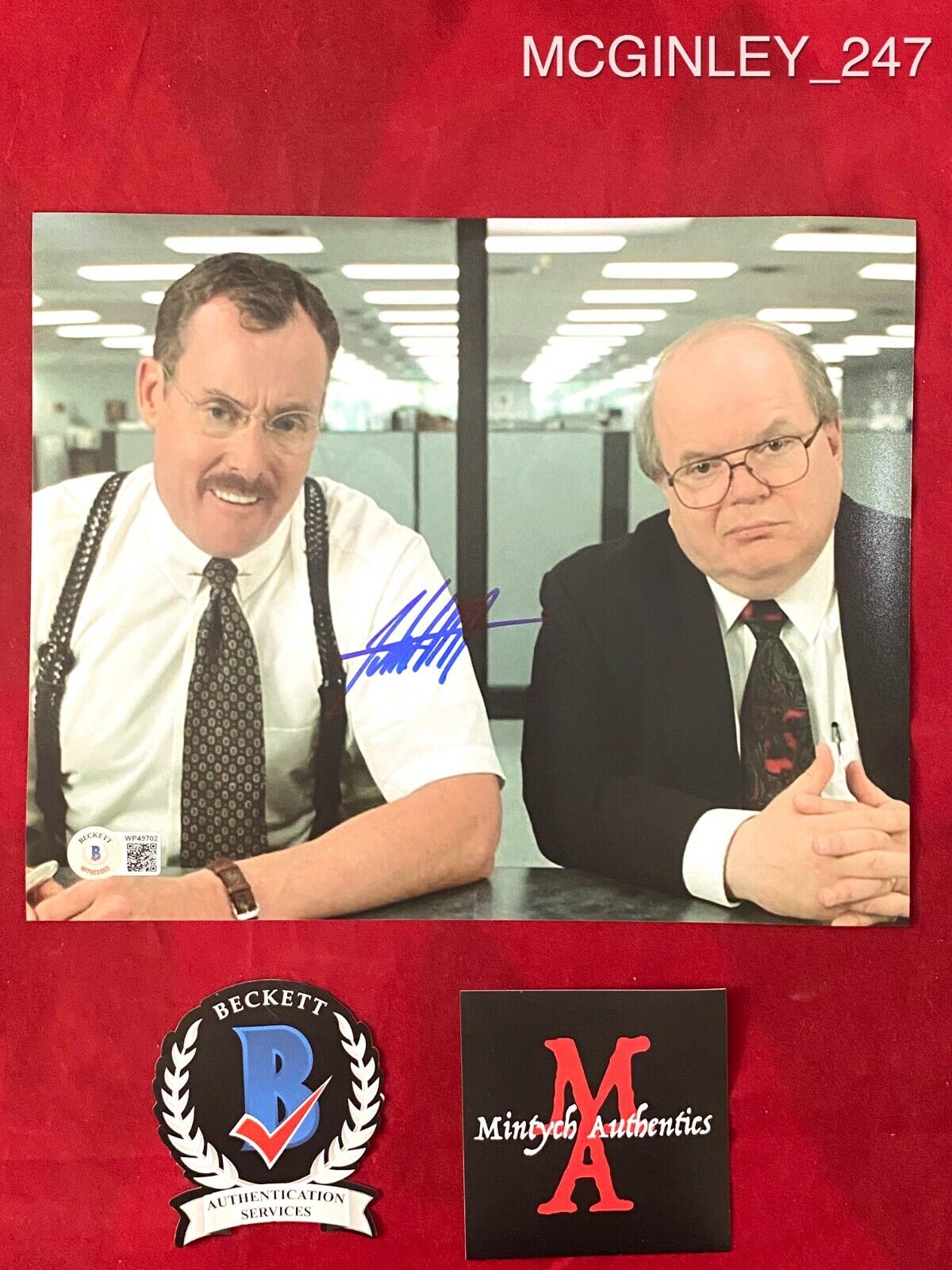 JOHN MCGINLEY AUTOGRAPHED SIGNED 8x10 Photo Poster painting! OFFICE SPACE! BECKETT COA!