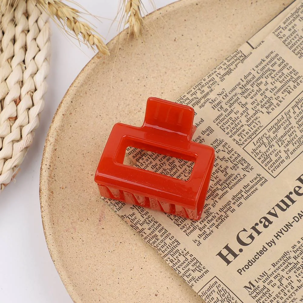 Simple Square Geometric Frosted Hair Claws Clamps Acetate Hairpins Women Hollow Out Ponytail Clips Makeup Styling Tools Headwear