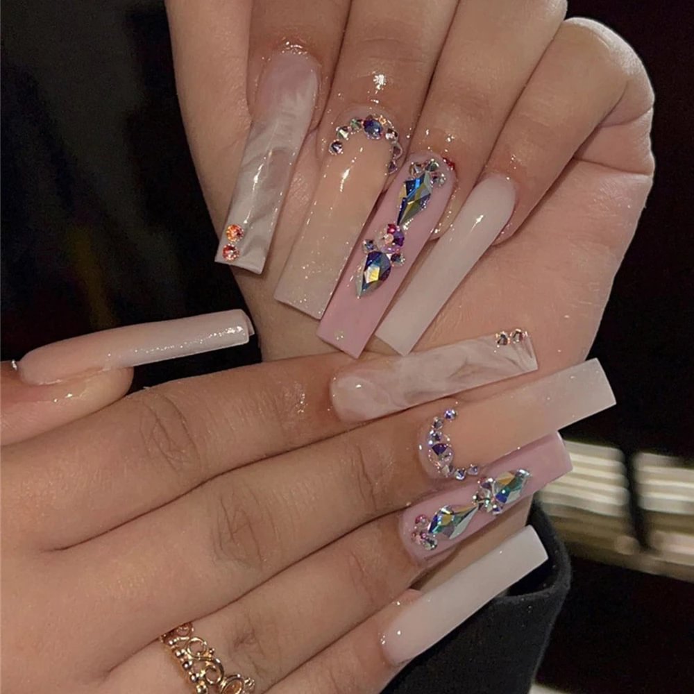 Agreedl Nails With Rhinestones 24Pcs Glossy Wearable Nail Tips Design Long Fake Nail With Diamond For Women And Girl TY