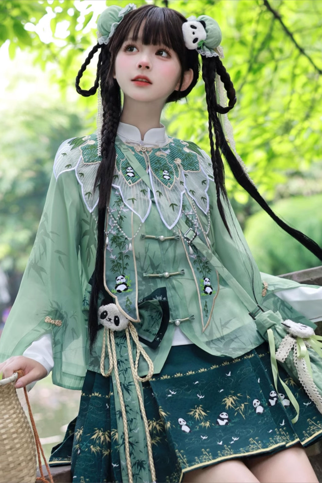 Myth & Legend hanfu with panda embroidery and cloud shoulder new chinese style - yunduanwu 云端舞 Stupa Stones