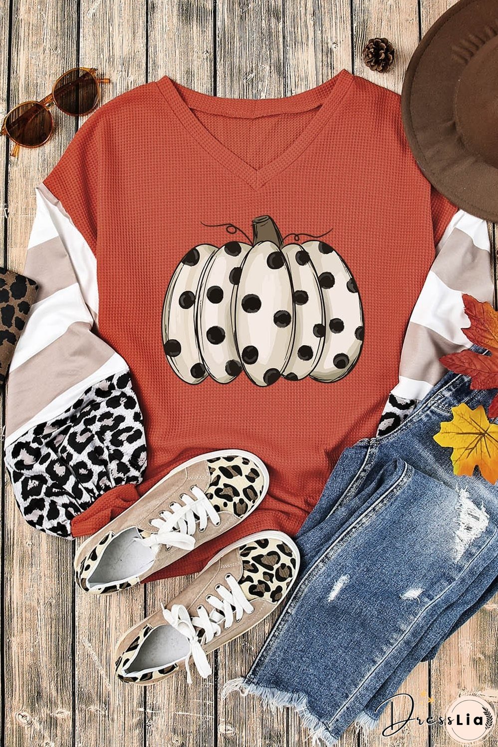 Polka Dot Pumpkin Graphic Lantern Sleeve V-Neck Top