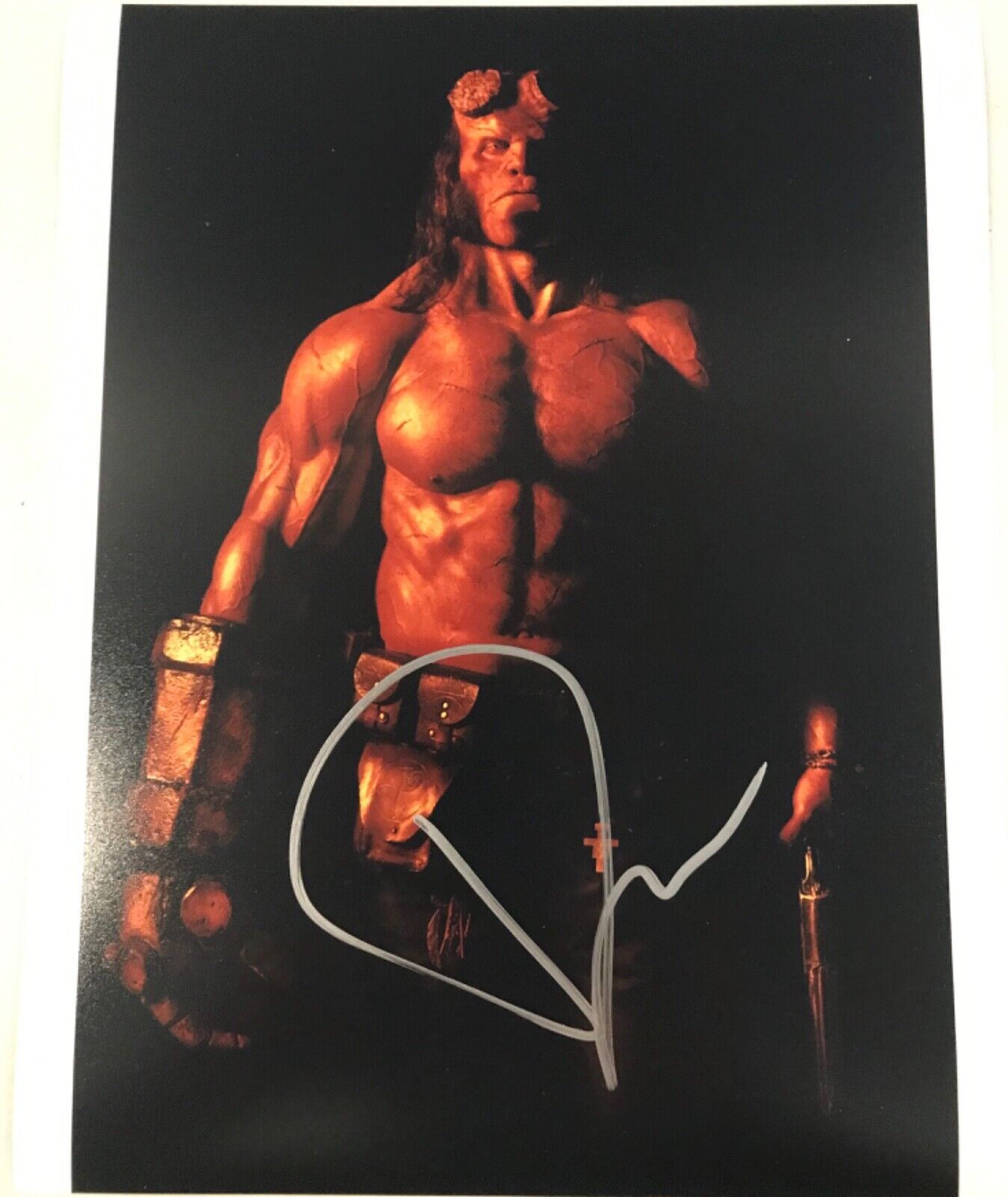 DAVID HARBOUR HELLBOY AUTOGRAPHED Photo Poster painting SIGNED 8X10 #2