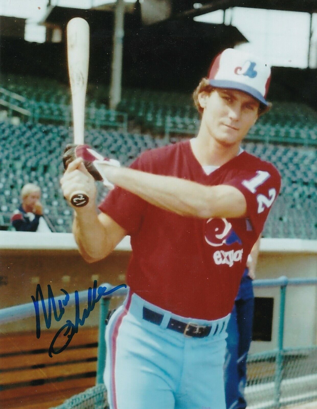 MIKE PHILLIPS MONTREAL EXPOS ACTION SIGNED 8x10