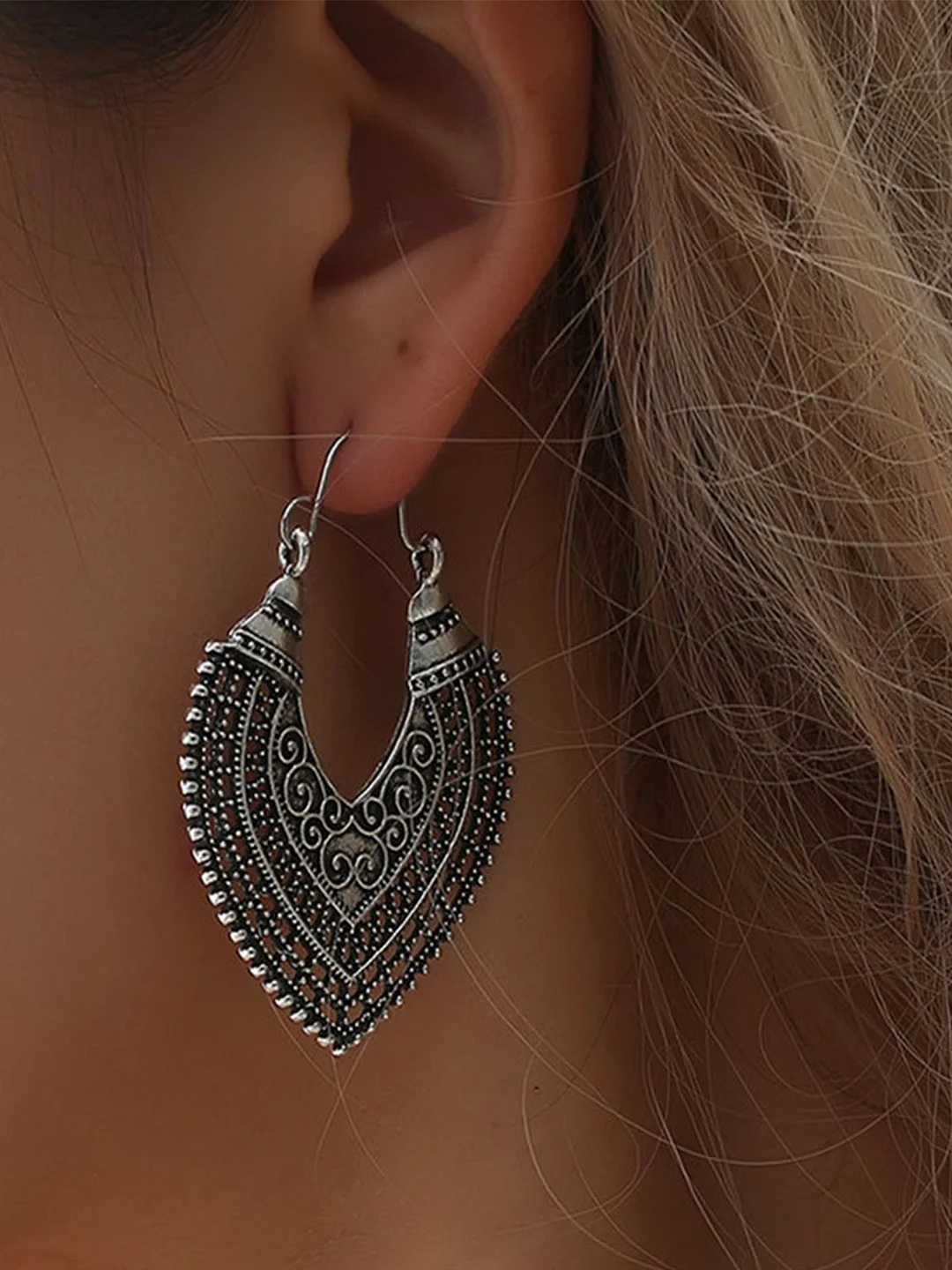 Hollow Bohemian Vintage Earrings-zachics