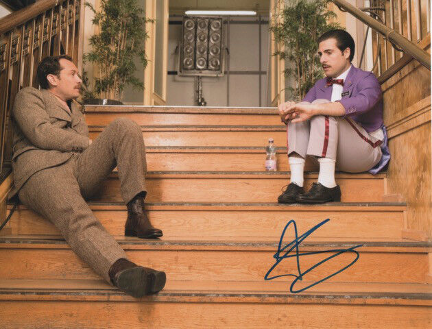 GFA Grand Budapest Hotel * JASON SCHWARTZMAN * Signed 8x10 Photo Poster painting AD4 PROOF COA