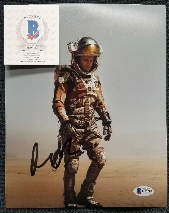 MATT DAMON Signed Autographed THE MARTIAN 8x10 Photo Poster painting. BECKETT