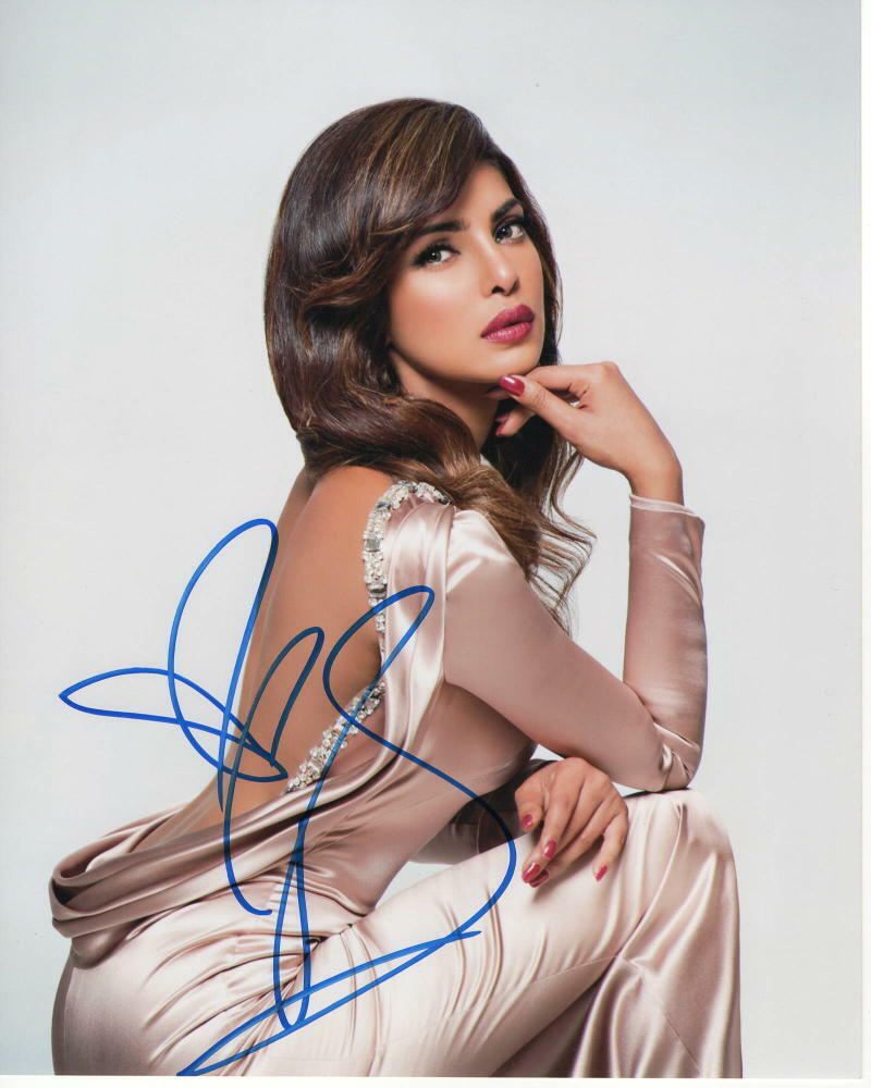 PRIYANKA CHOPRA JONAS SIGNED AUTOGRAPH 8X10 Photo Poster painting BOLLYWOOD, SEXY, HOT, BROTHERS