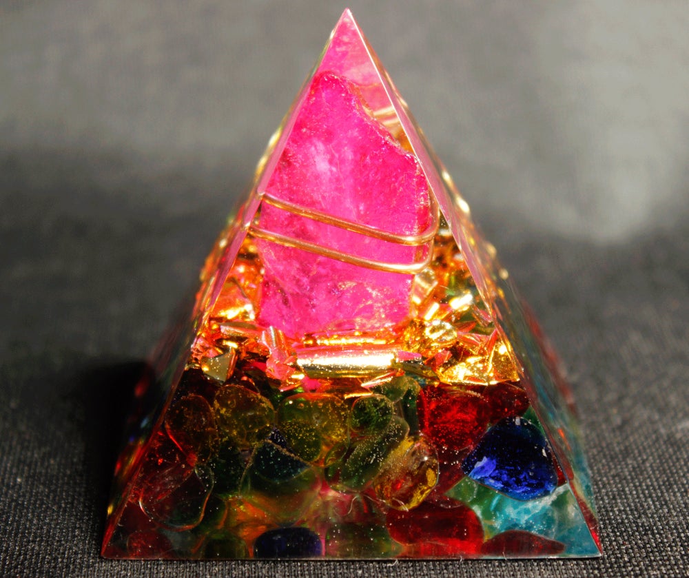 

Orgone Pyramid Chakra - Rainbow, 501 Original