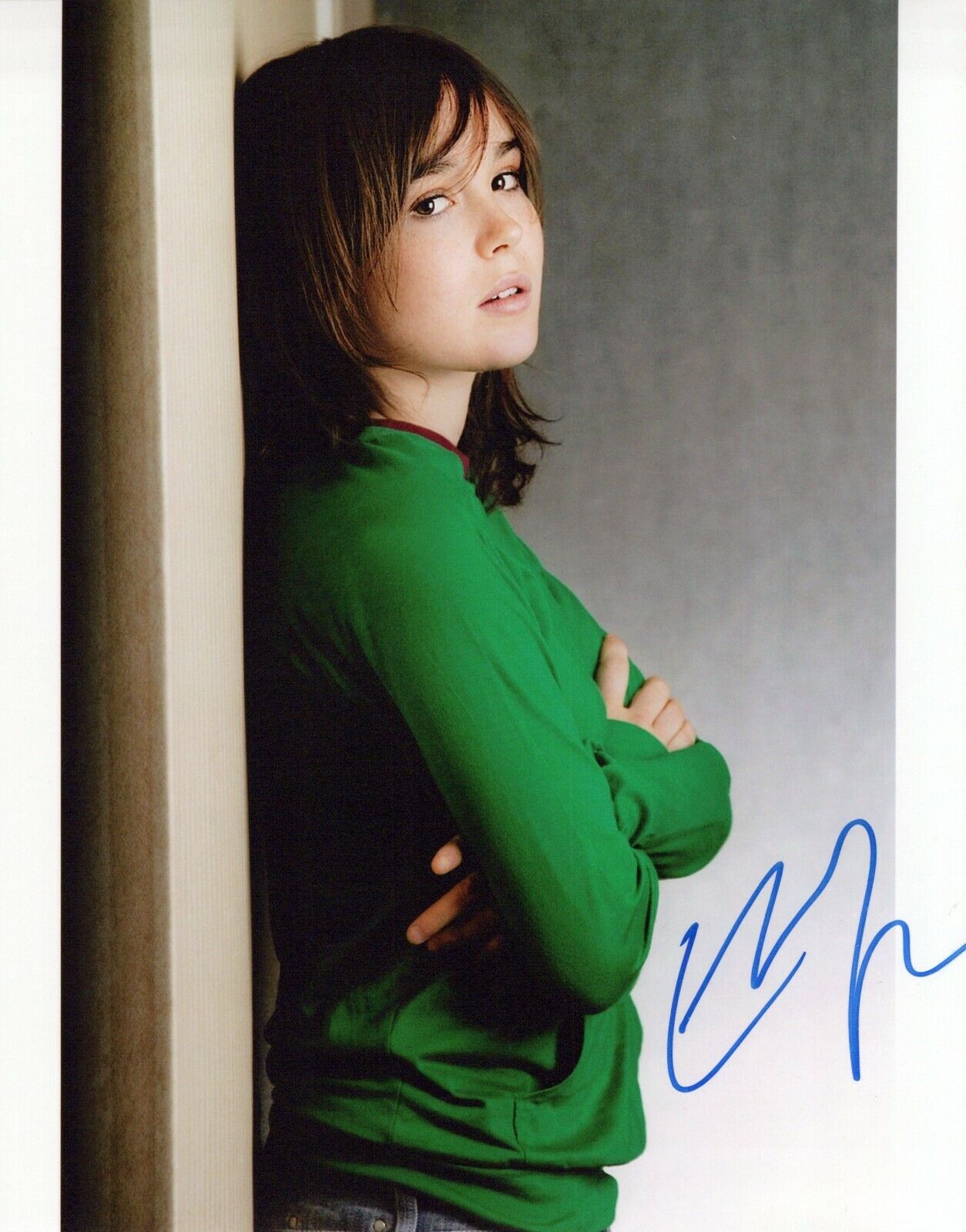 Ellen Page Elliot Page glamour shot autographed Photo Poster painting signed 8x10 #1